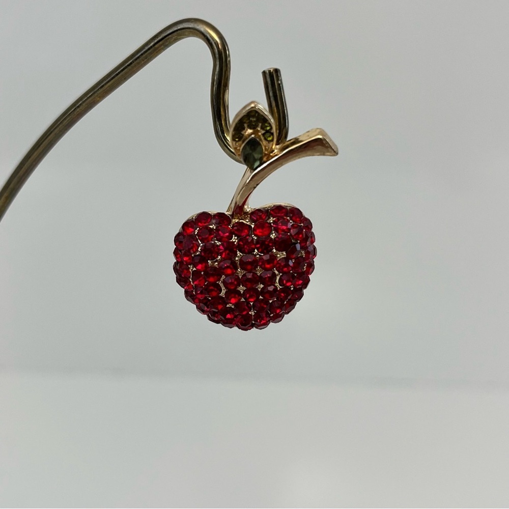 Sparkling Red Rhinestone Apple Brooch Pin - Picture 3 of 8